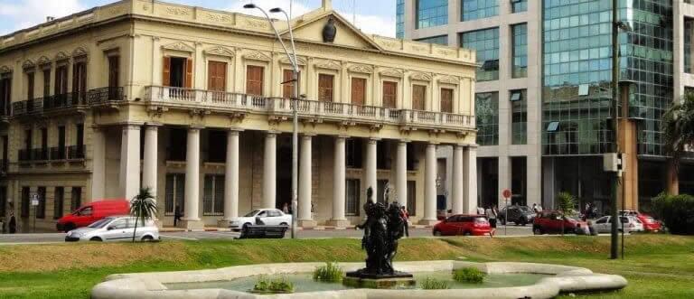 Dicas o que fazer em Montevidéu Uruguai - Museo Casa de Gobierno