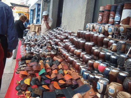  Dicas onde comprar lembrancinhas e souvenirs em Punta del Este Uruguai - Feira de los Artesanos
