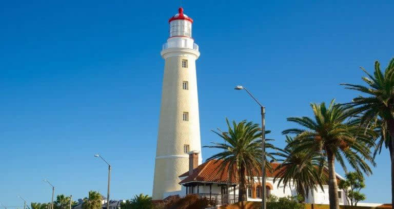 Dicas Passeios românticos em Punta del Este Farol de Punta del Este Uruguai